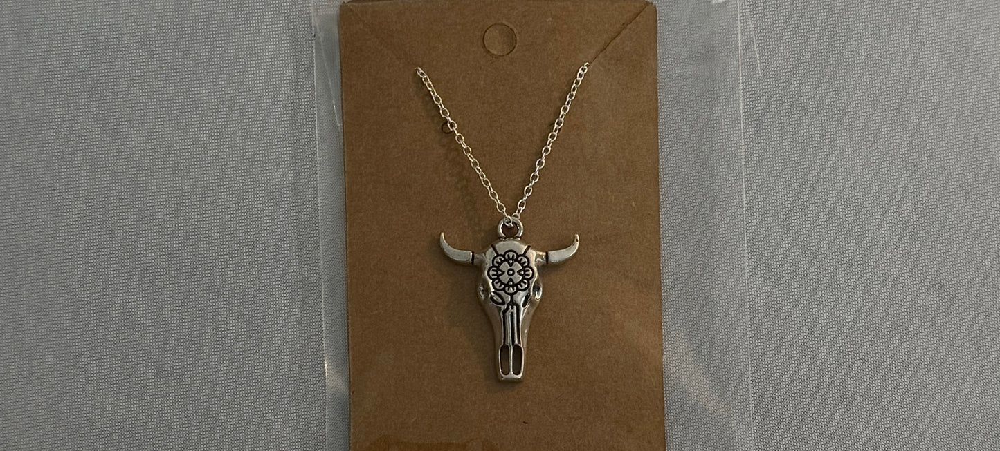 silver cattle head pendant