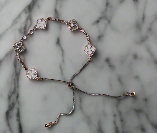 adjustable clover bracelet