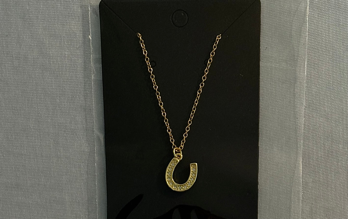 sparkly horse shoe necklace