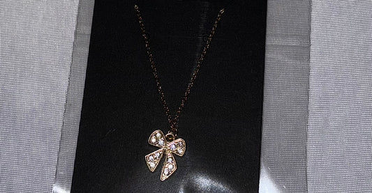 ribbon necklace
